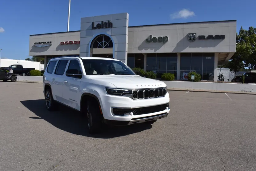 2025 Jeep Wagoneer Series III photo 1
