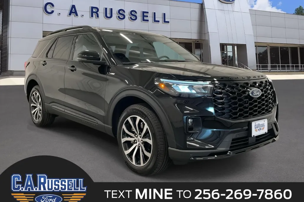 2025 Ford Explorer ST-Line photo 1