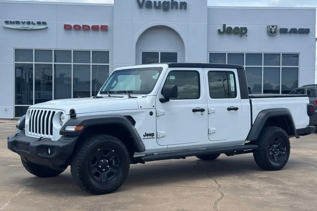 2022 Jeep Gladiator Sport photo 1