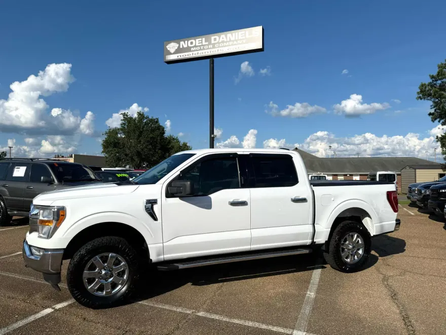 2022 Ford F-150 XLT photo 1