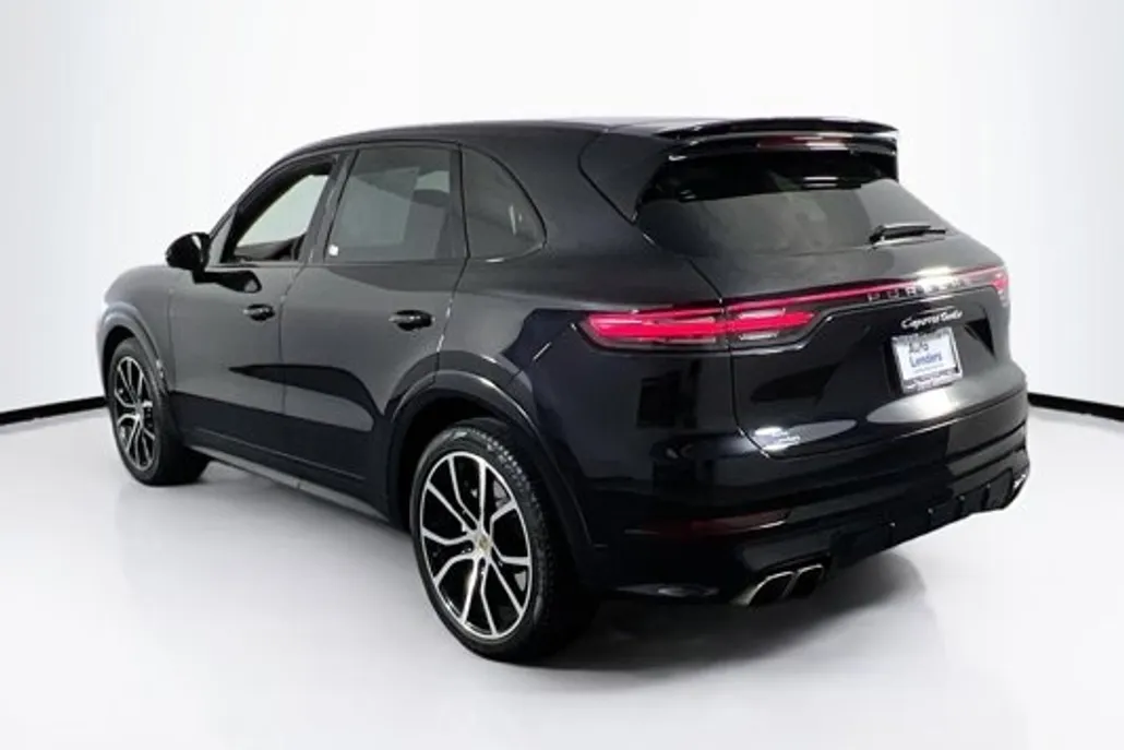 2019 Porsche Cayenne Turbo photo 1