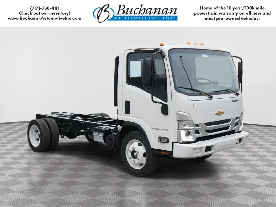 2025 Chevrolet Silverado 4500HD photo 1