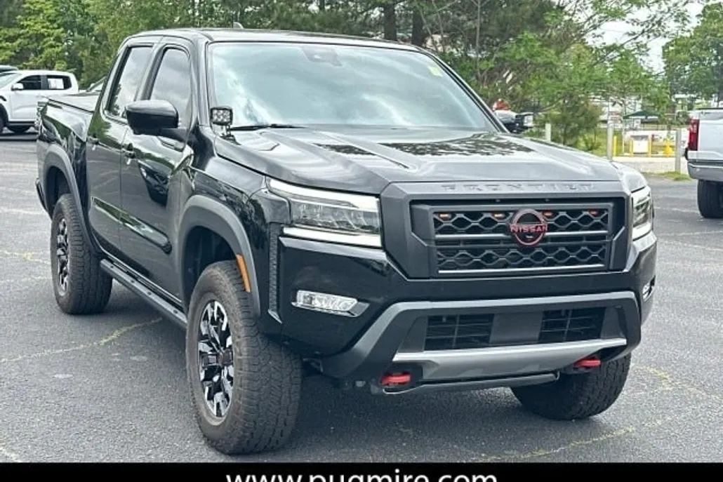 2023 Nissan Frontier PRO-4X photo 1