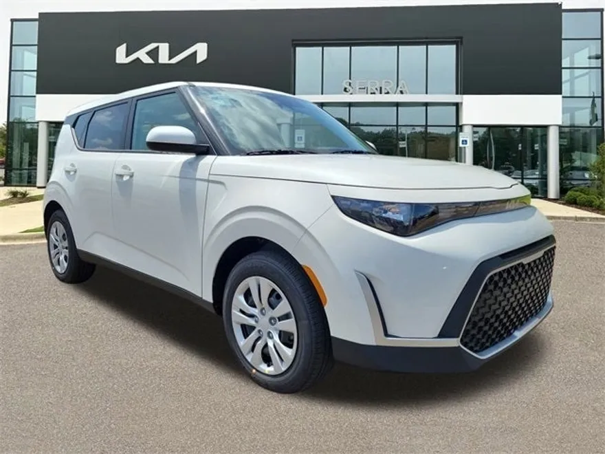2025 Kia Soul LX photo 1