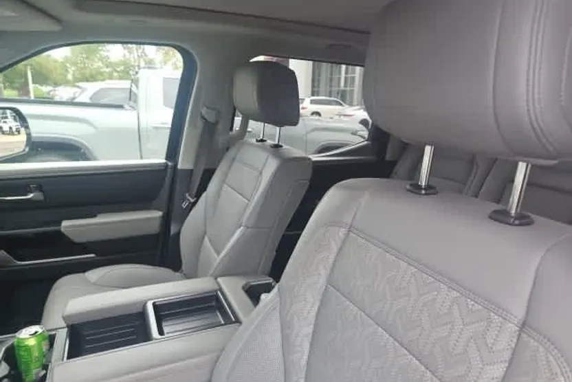 2022 Toyota Tundra Limited photo 1