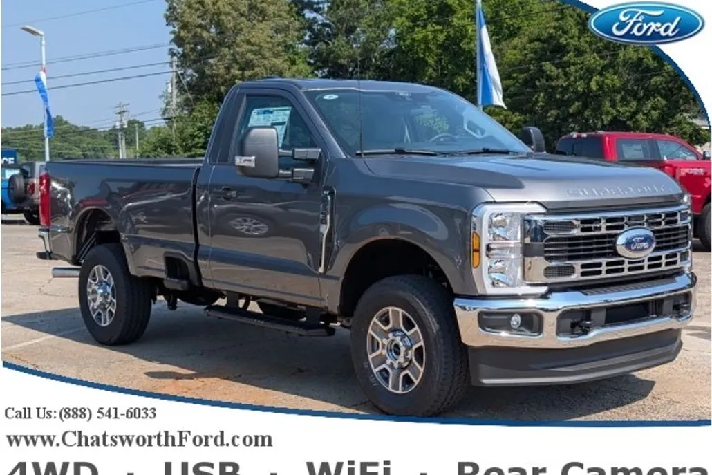 2025 Ford F-350 XLT photo 1