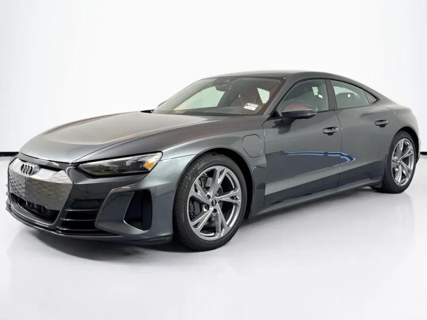 2022 Audi e-tron GT Premium Plus photo 1