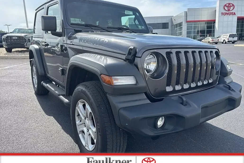 2021 Jeep Wrangler Sport S photo 1