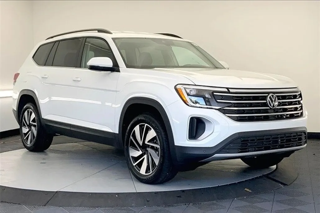 2025 Volkswagen Atlas SE Technology photo 1