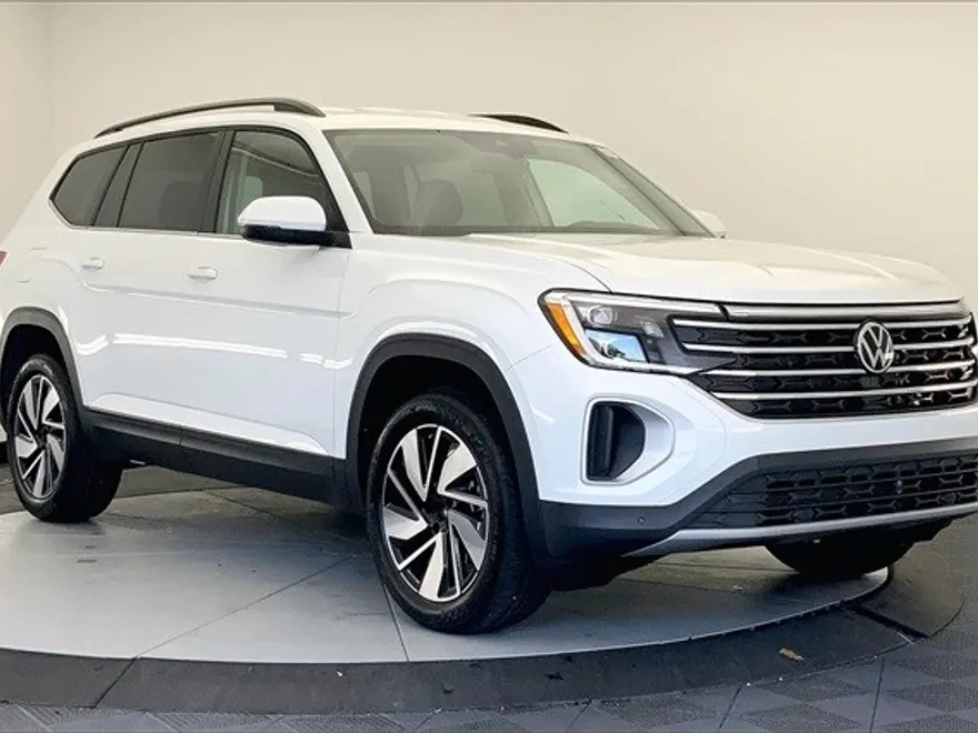 2025 Volkswagen Atlas SE Technology photo 1