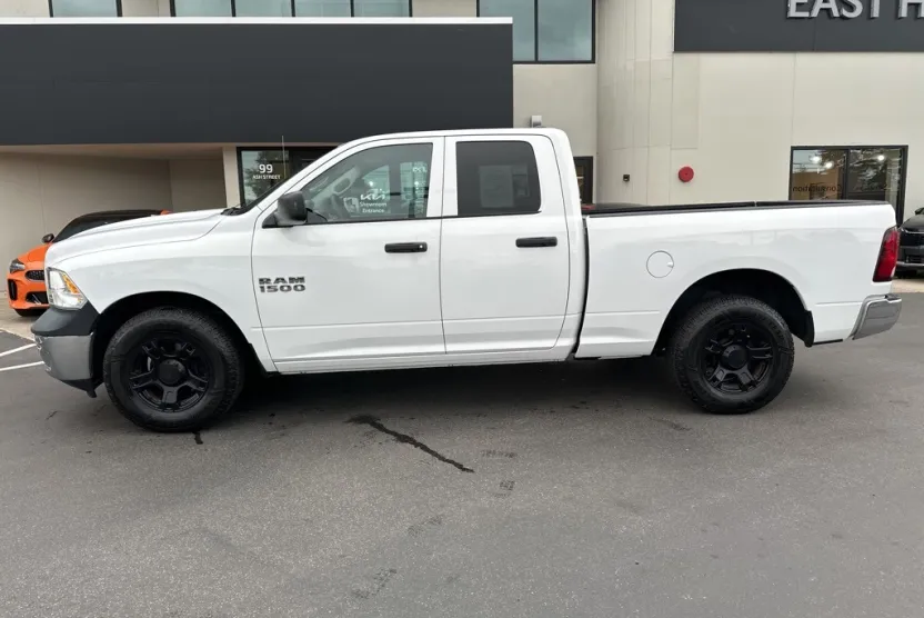 2017 Ram 1500 Tradesman photo 1