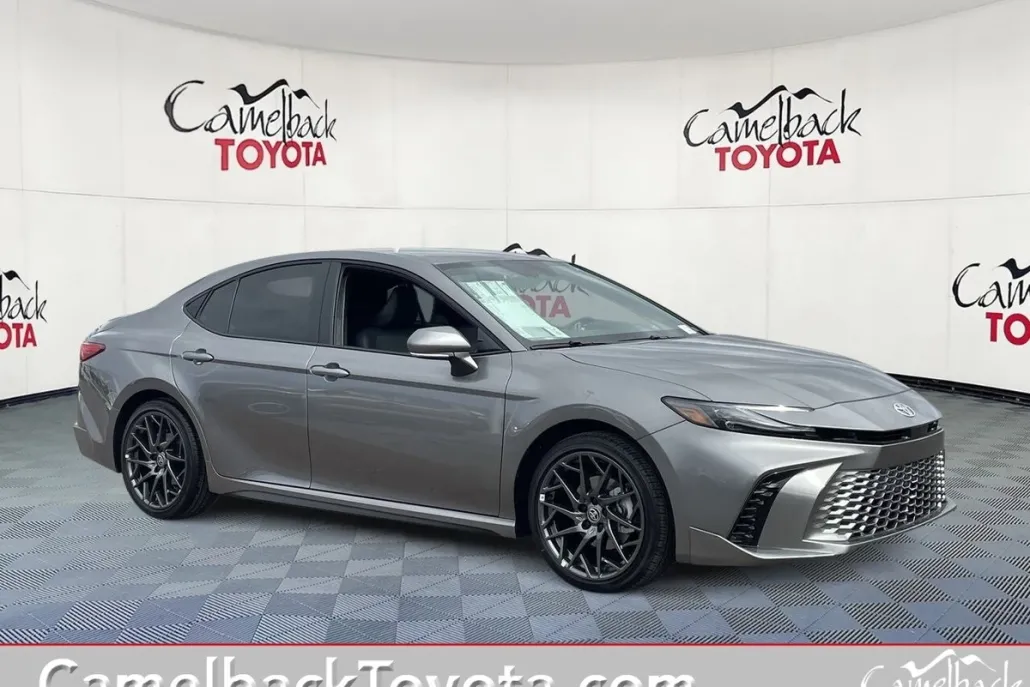 2025 Toyota Camry XSE photo 1