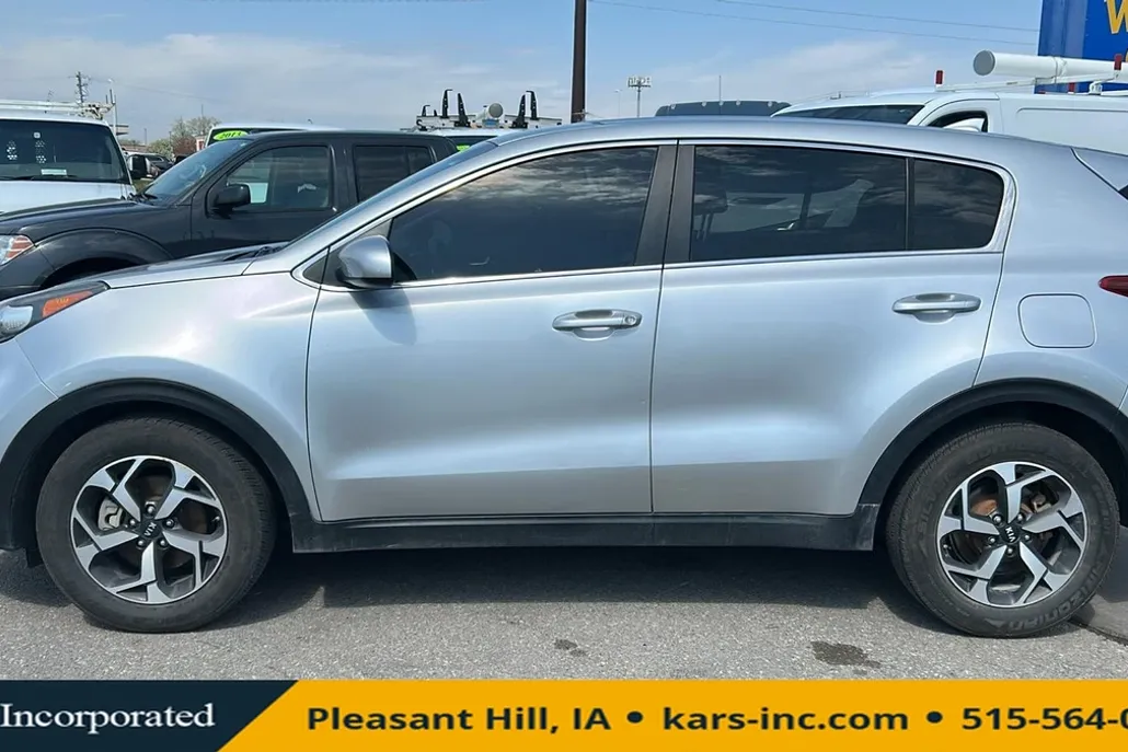 2020 Kia Sportage LX photo 1
