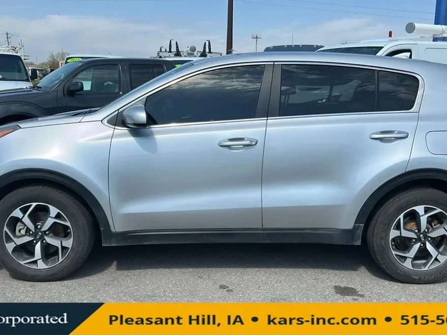 2020 Kia Sportage LX photo 1