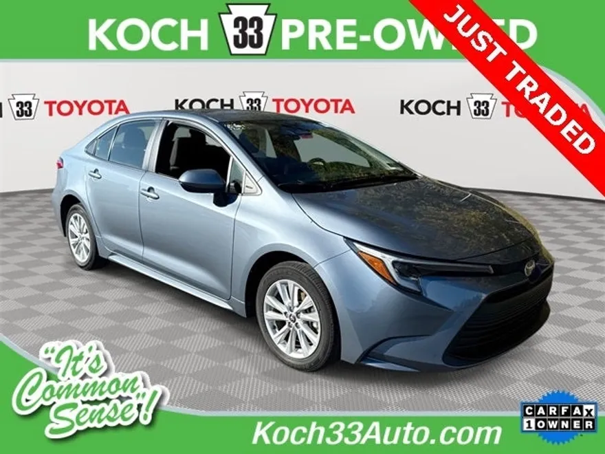 2024 Toyota Corolla Hybrid LE photo 1