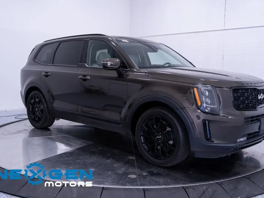 2022 Kia Telluride SX photo 1
