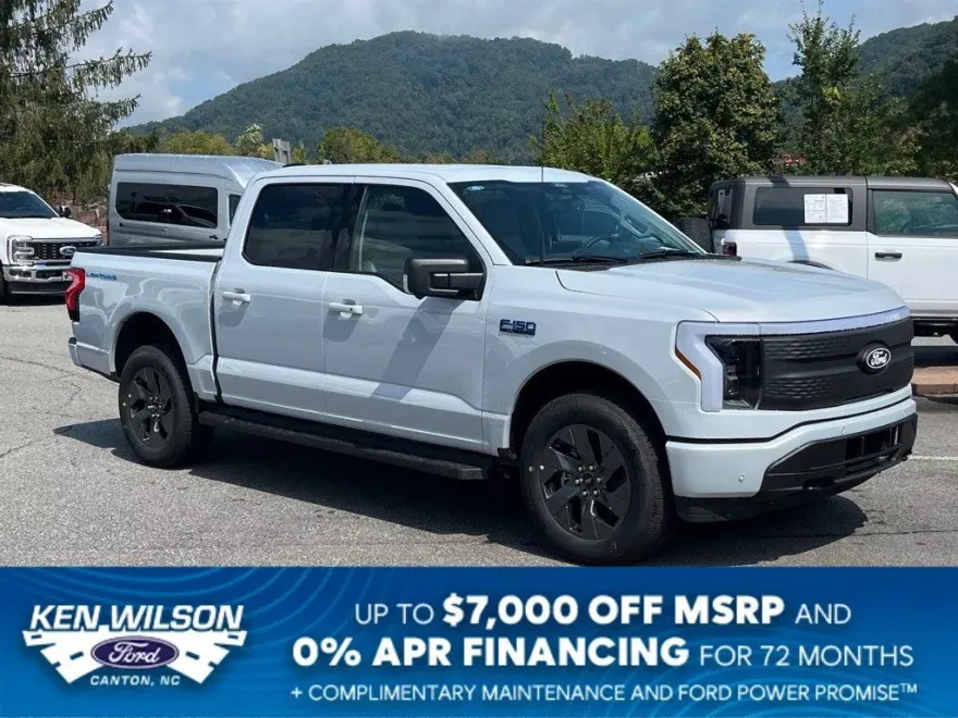 2025 Ford F-150 Lightning photo 1