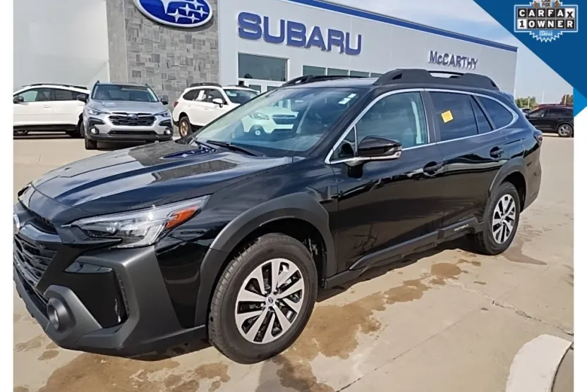 2023 Subaru Outback Premium photo 1