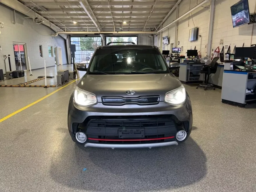 2017 Kia Soul Exclaim photo 1