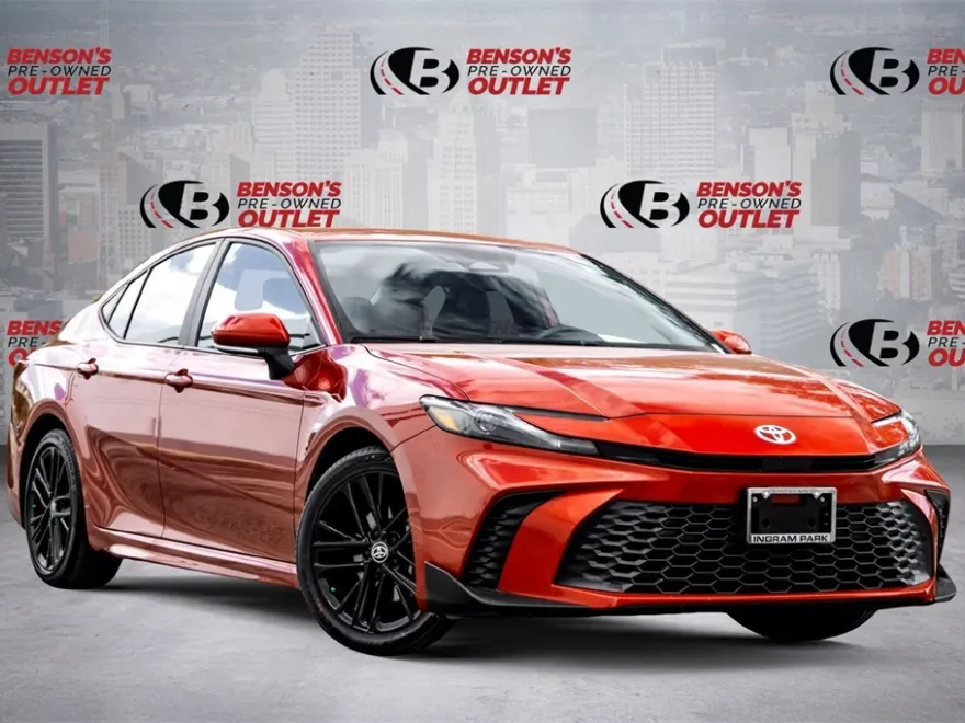 2025 Toyota Camry XSE photo 1