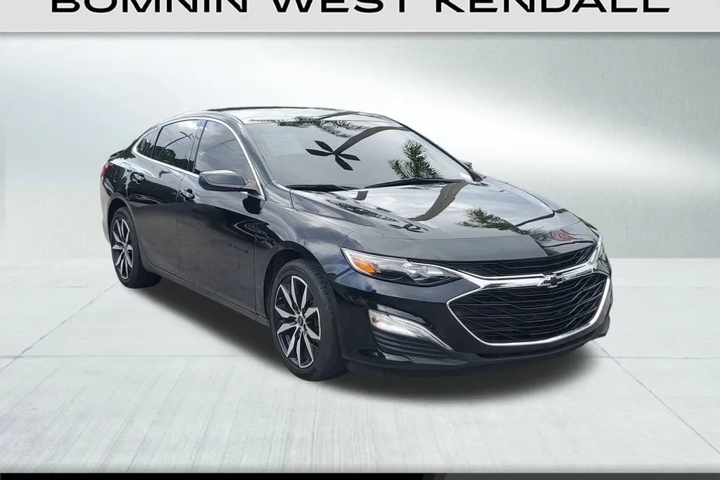 2023 Chevrolet Malibu RS photo 1