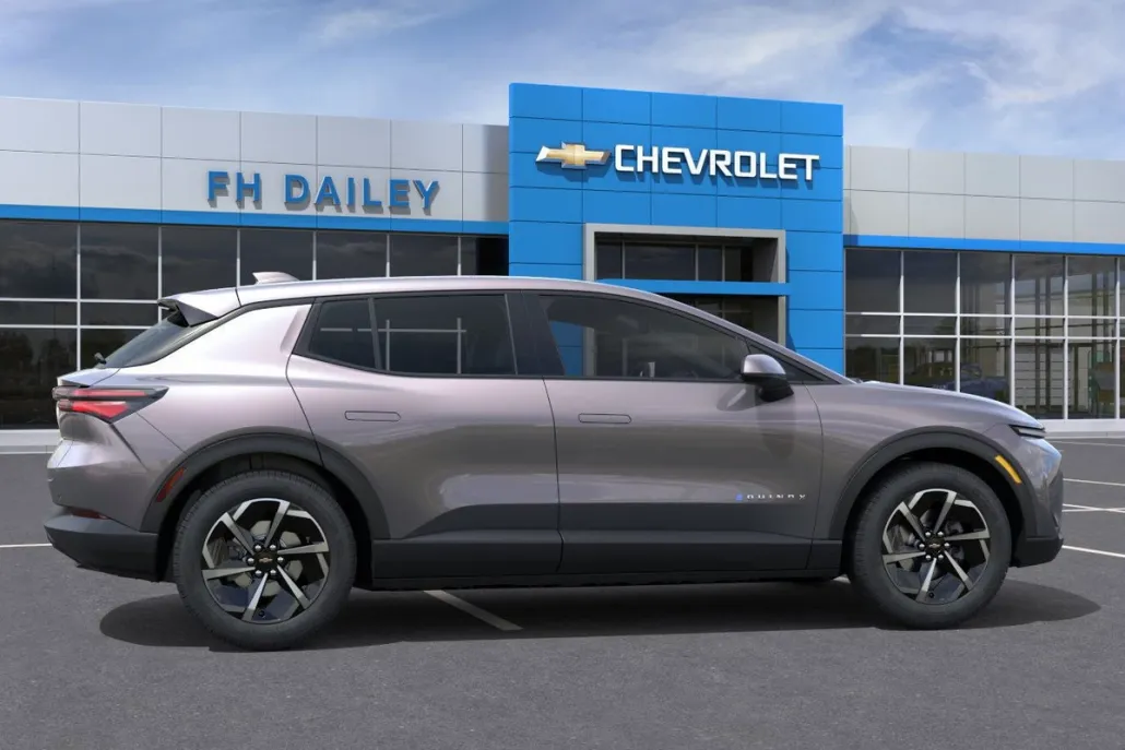 2026 Chevrolet Equinox EV 1LT photo 1