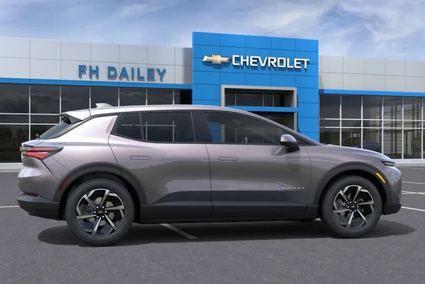 2026 Chevrolet Equinox EV 1LT photo 1