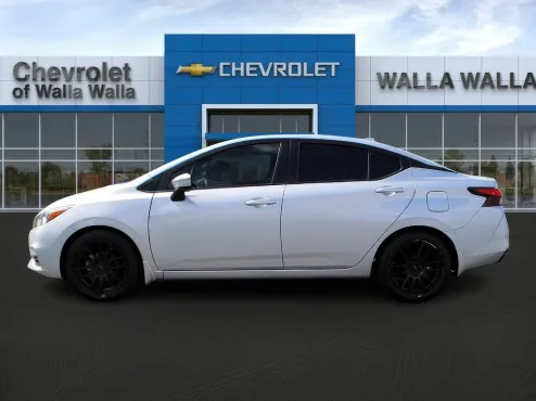 2020 Nissan Versa SV photo 4