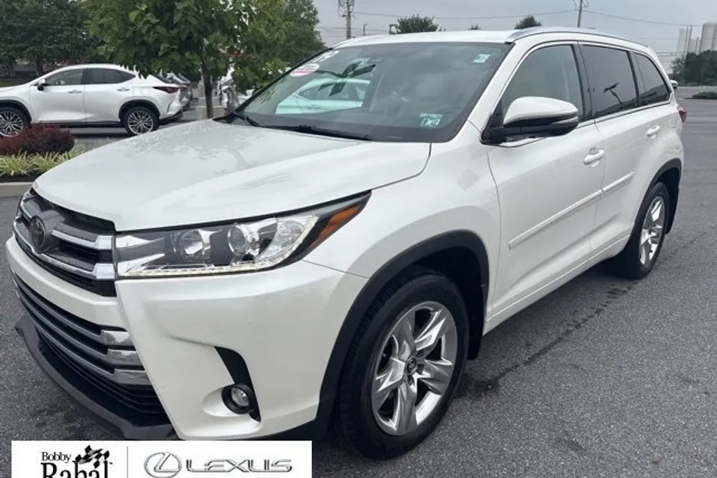 2019 Toyota Highlander Limited photo 1