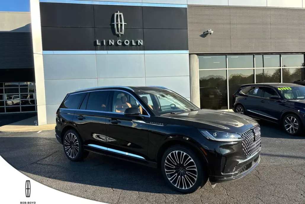 2025 Lincoln Aviator Black Label photo 1