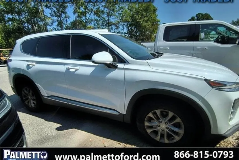 2019 Hyundai Santa Fe SEL photo 1