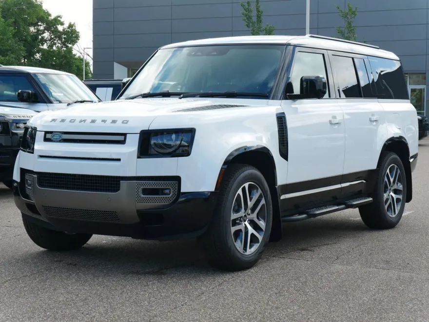 2025 Land Rover Defender X-Dynamic SE photo 1