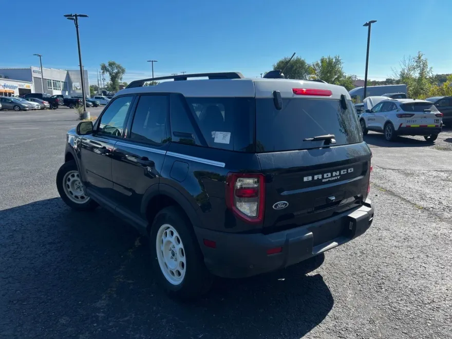 2025 Ford Bronco Sport Heritage photo 1