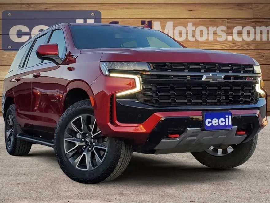 2023 Chevrolet Tahoe Z71 photo 1