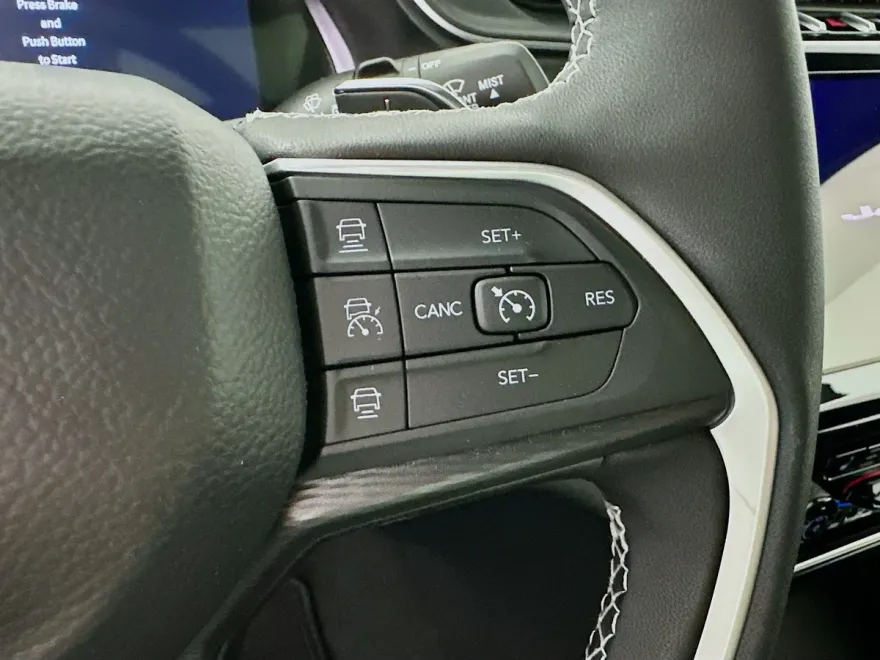 2025 Jeep Grand Cherokee Altitude X photo 31