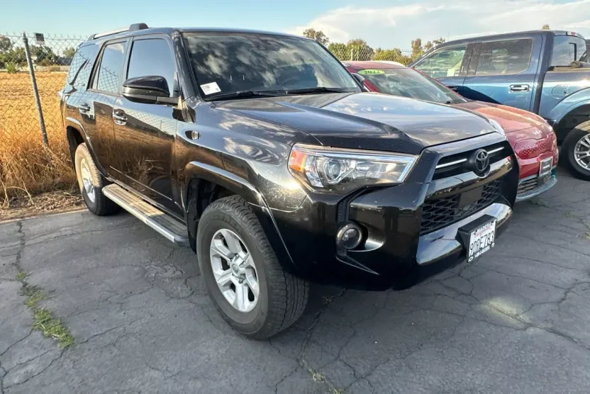 2023 Toyota 4Runner SR5 photo 1