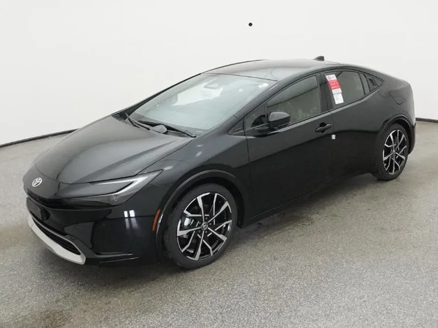 2025 Toyota Prius Plug-in Hybrid XSE photo 1
