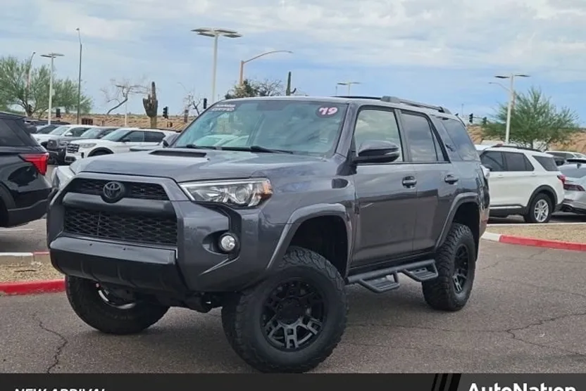 2019 Toyota 4Runner TRD Premium photo 1