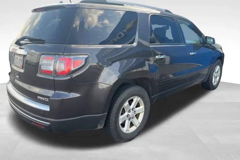 2015 Gmc Acadia SLE photo 1