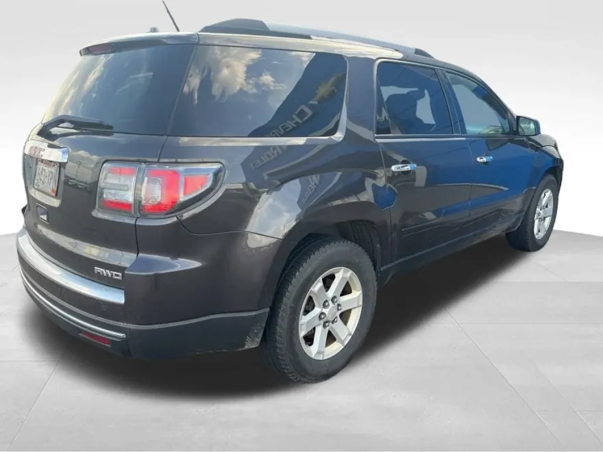 2015 Gmc Acadia SLE photo 1