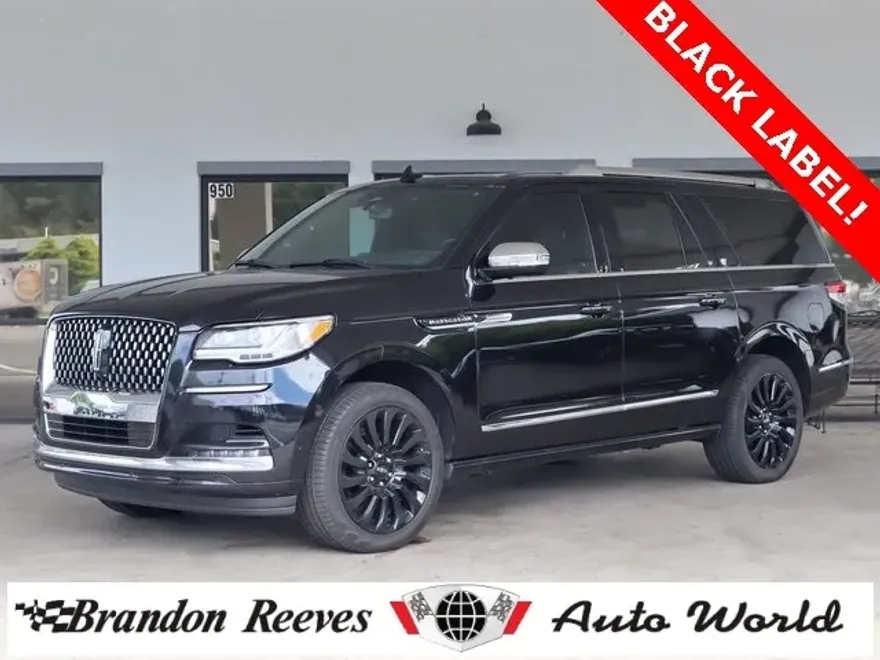 2024 Lincoln Navigator Black Label photo 1