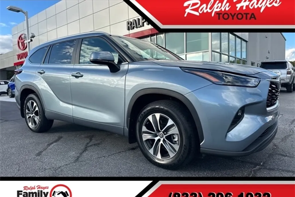 2024 Toyota Highlander Hybrid XLE photo 1