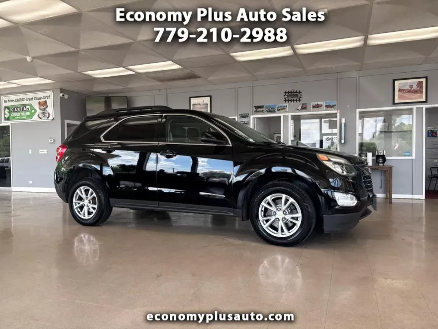 2017 Chevrolet Equinox LT photo 1