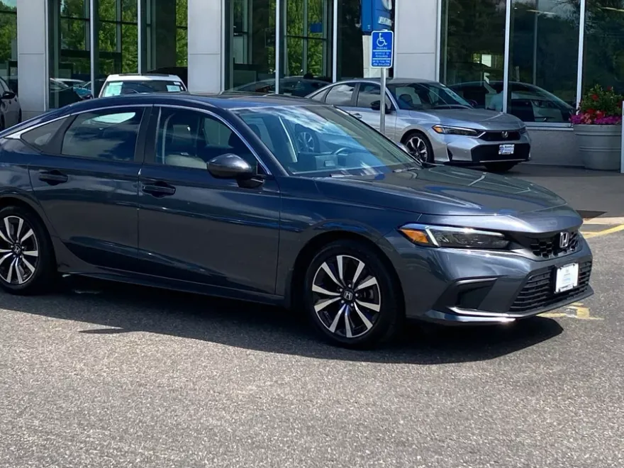 2022 Honda Civic Hatchback EX-L photo 1