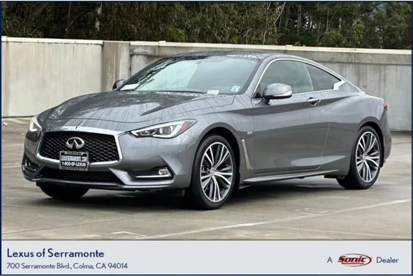 2017 Infiniti Q60 2.0t Coupe photo 1