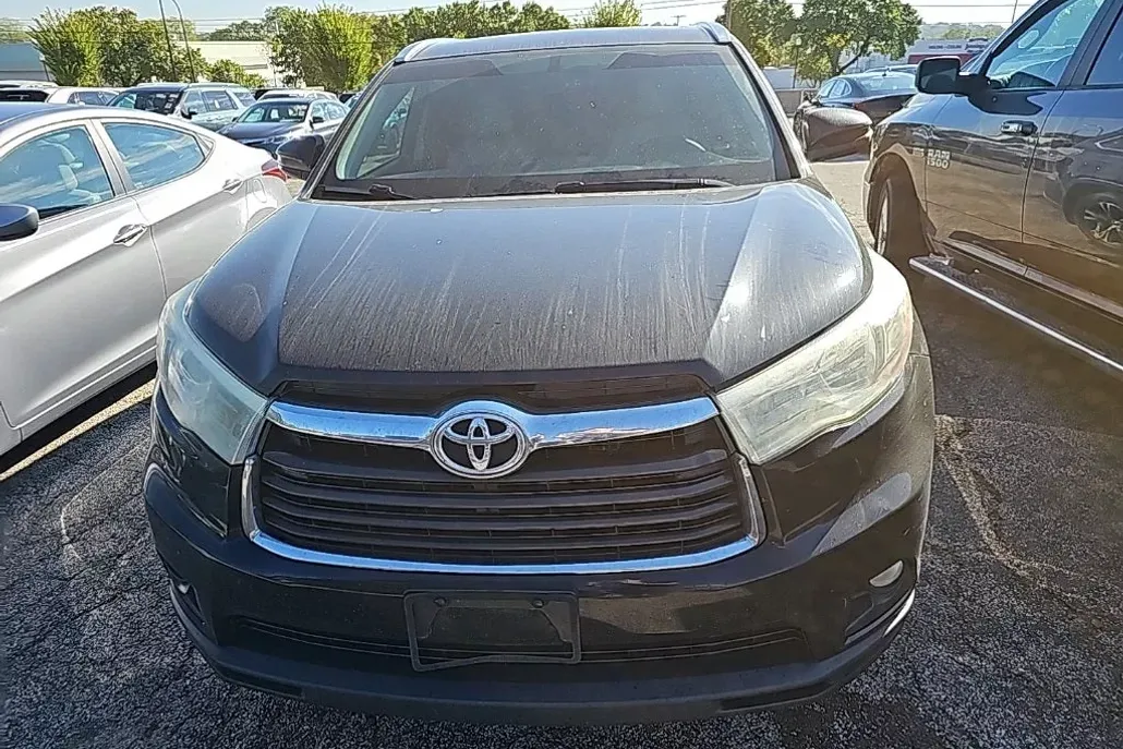 2016 Toyota Highlander XLE photo 1