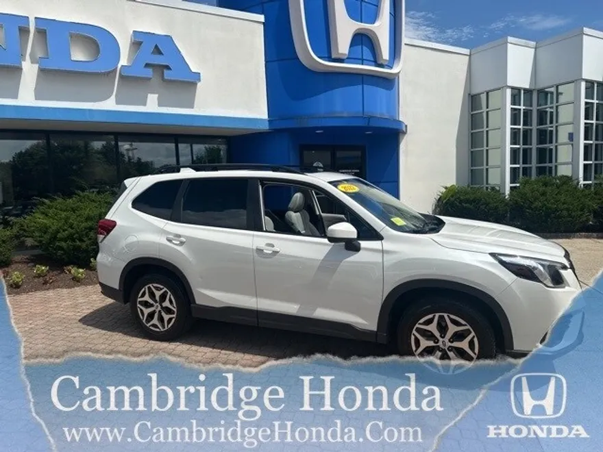 2022 Subaru Forester Premium photo 1