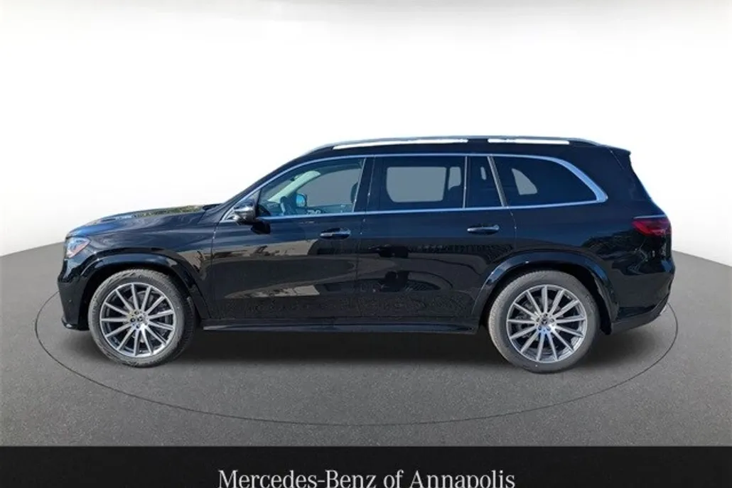 2026 Mercedes Benz GLS 450 4MATIC photo 1