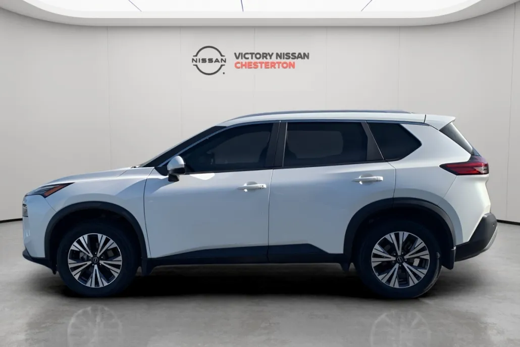 2023 Nissan Rogue SV photo 1