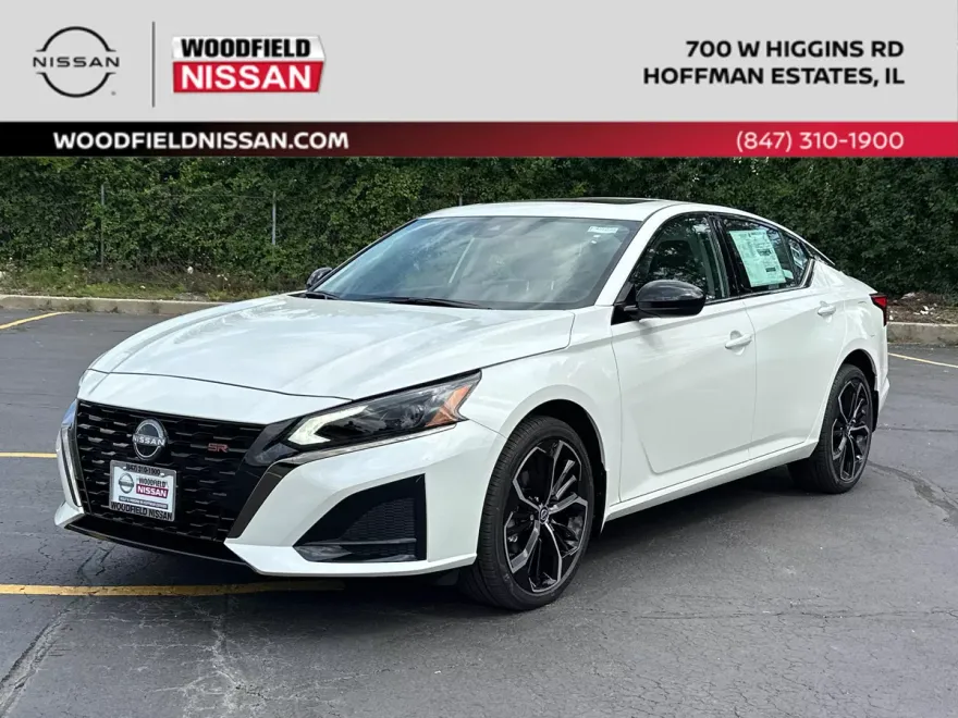 2025 Nissan Altima SR photo 1